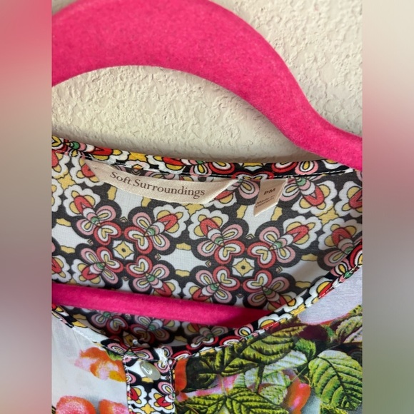 Soft Surroundings Sheer Floral Geometric 1/2 Button Flutter Sleeve Tunic Blouse - Picture 3 of 10